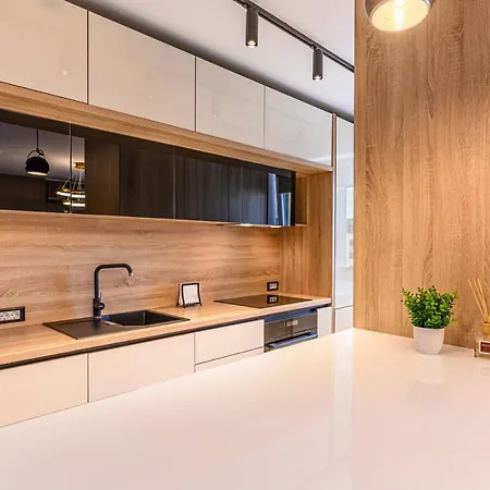 Promenada Apartment